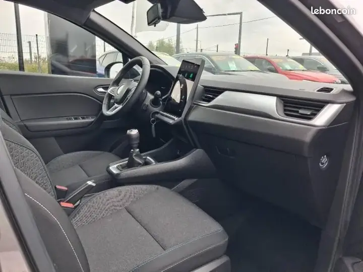 Renault Captur 2024 photo 5