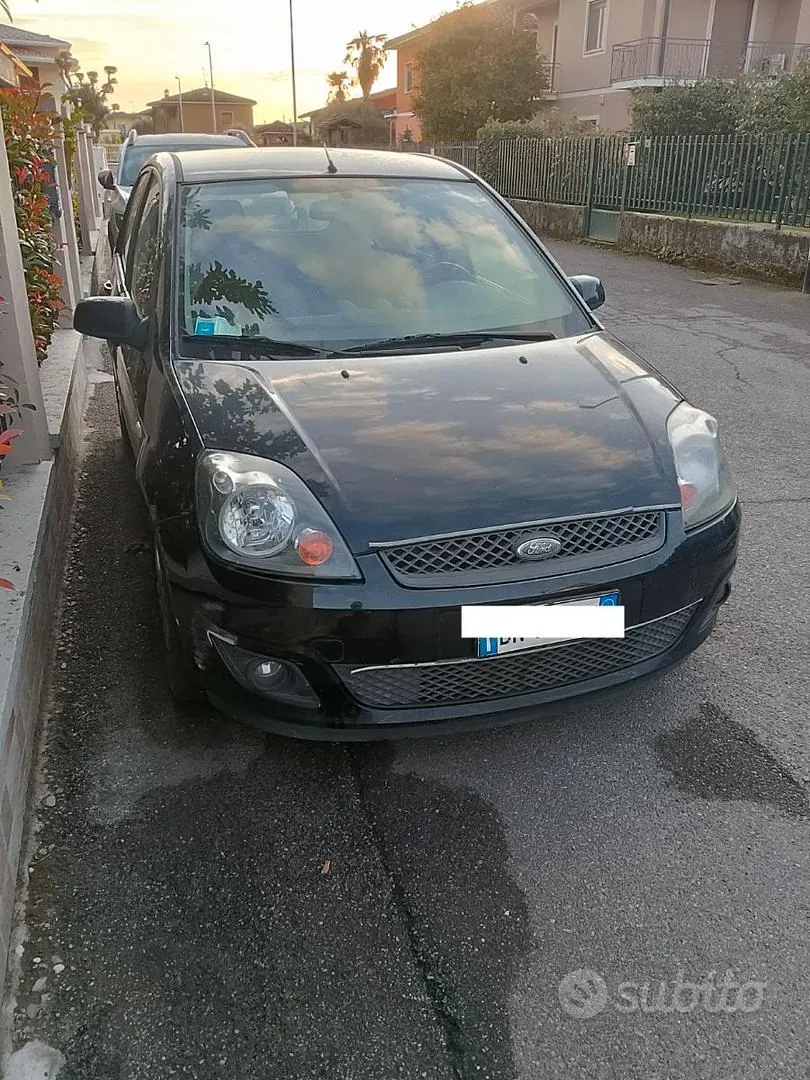 Ford Fiesta 2008 photo 2