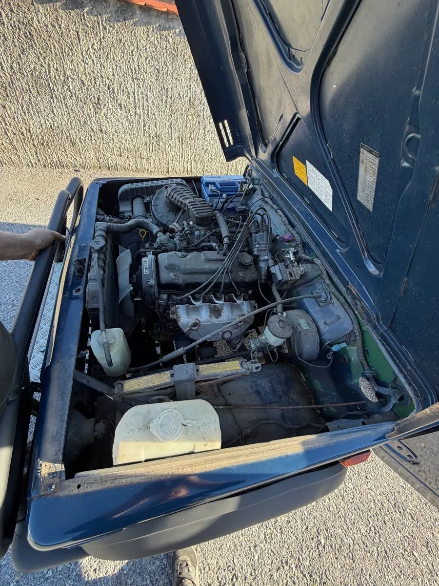 Suzuki Samurai 2000 photo 2