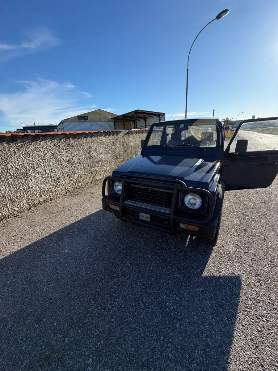 Suzuki Samurai