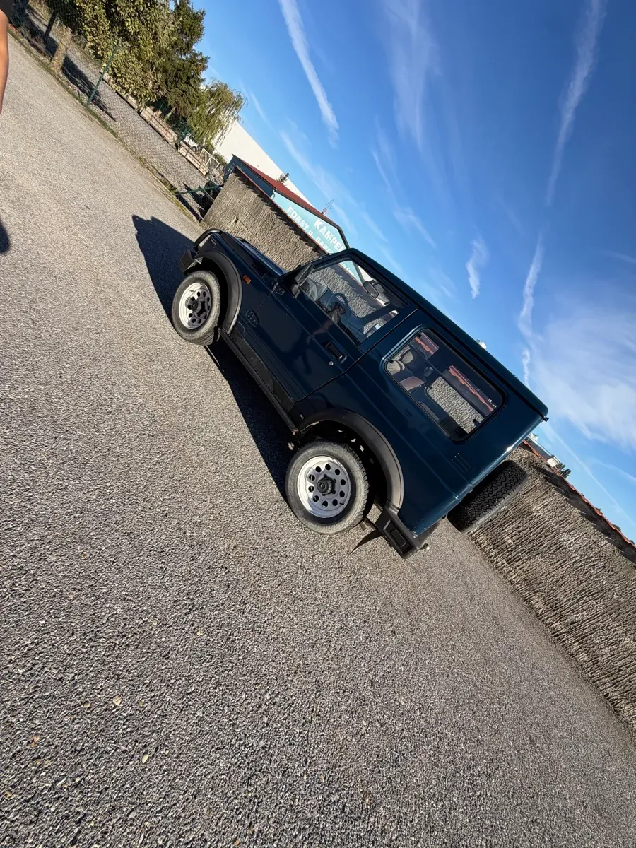 Suzuki Samurai 2000 photo 3