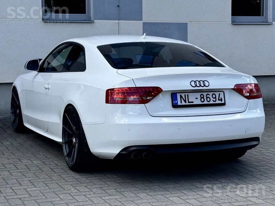 Audi A5 2011 photo 4