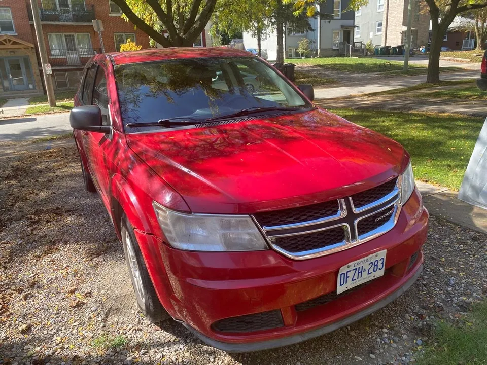 Dodge Journey 2012 photo 2