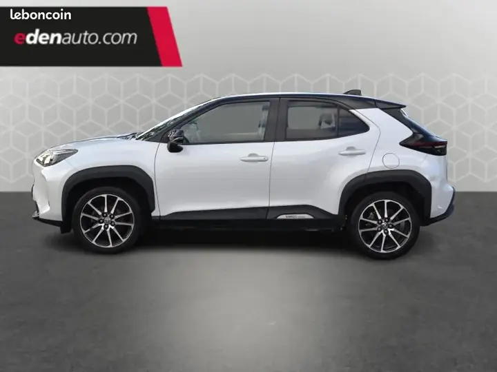 Toyota Yaris Cross 2023 photo 2