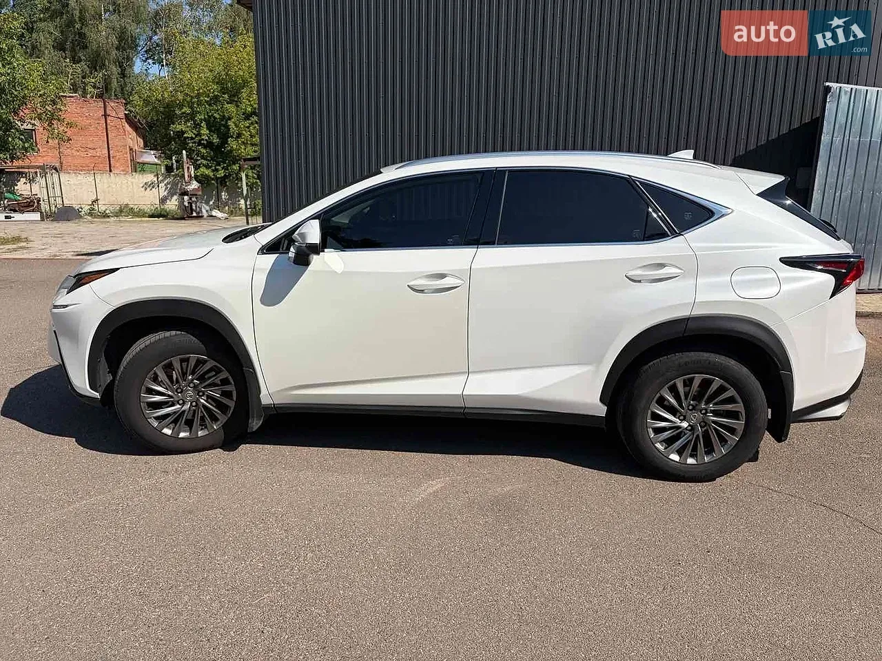 Lexus Nx 2017 photo 2