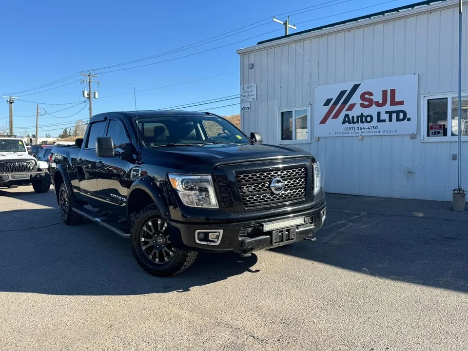 Nissan Titan