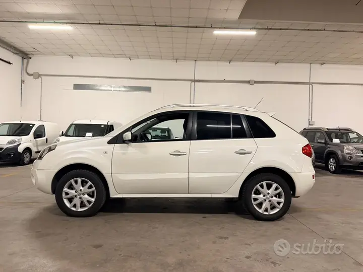 Renault Koleos 2010 photo 4