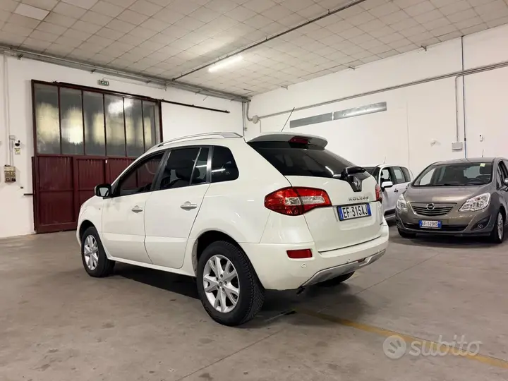 Renault Koleos 2010 photo 5