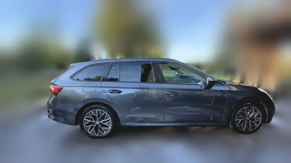 Skoda Octavia 2021 photo 2