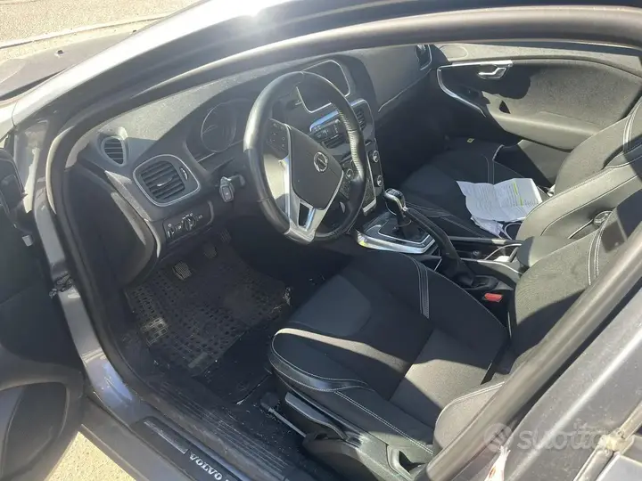 Volvo V40 2017 photo 4