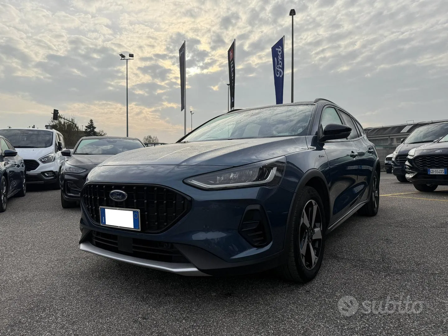 Ford Focus 2023 photo 2