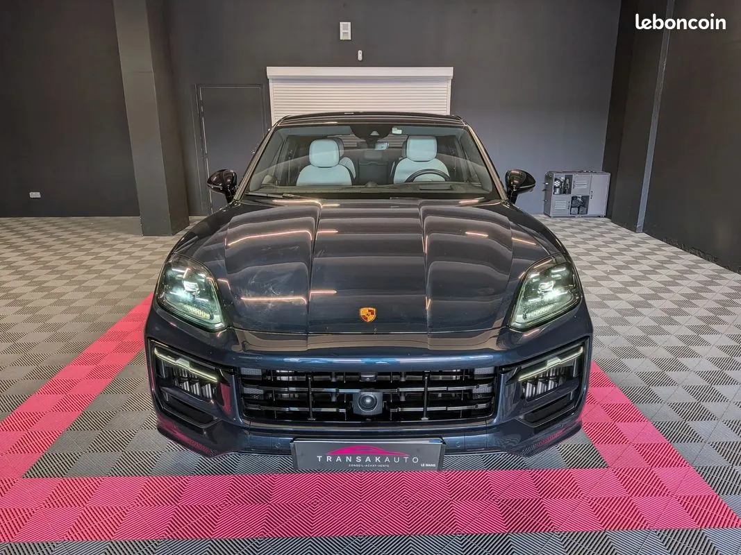 Porsche Cayenne 2024 photo 2