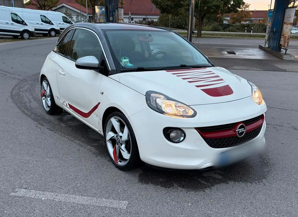 Opel Adam