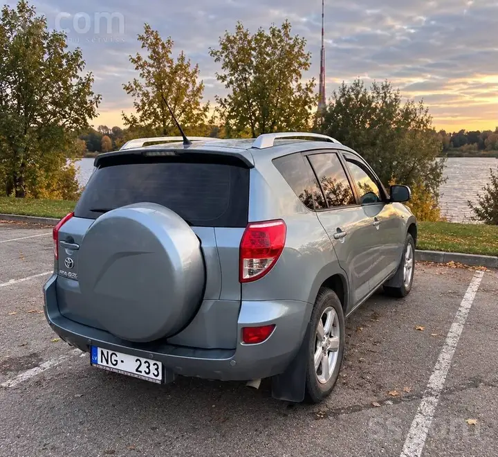 Toyota Rav4 2006 photo 4