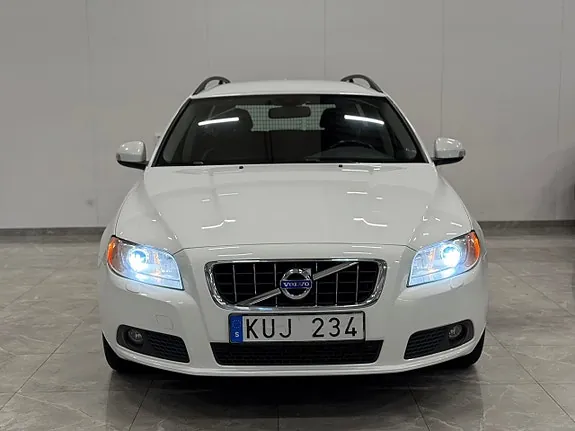 Volvo V70 2011 photo 3