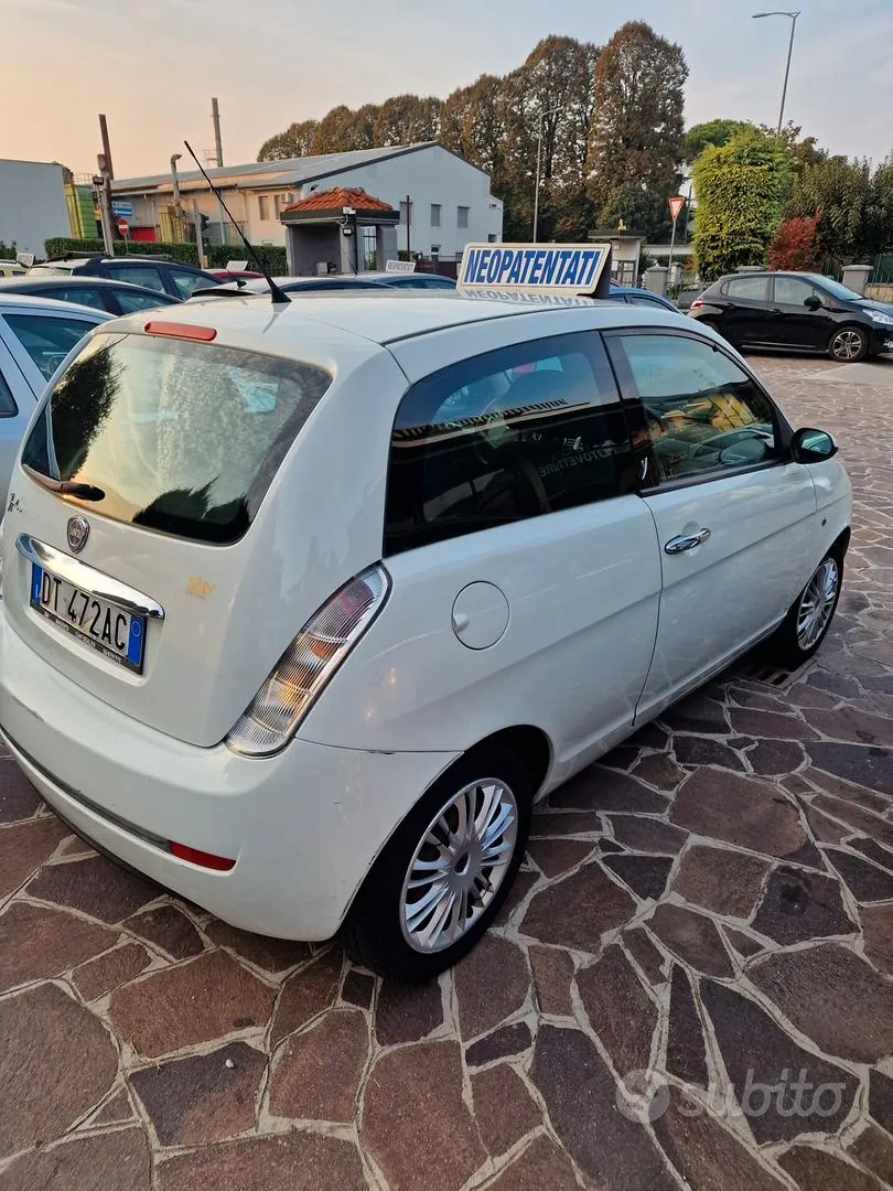 Lancia Ypsilon 2008 photo 4