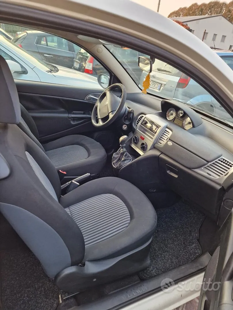 Lancia Ypsilon 2008 photo 5