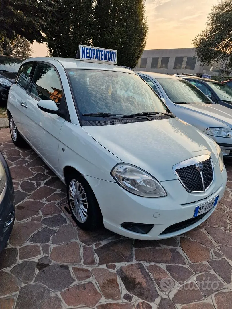 Lancia Ypsilon 2008 photo 3