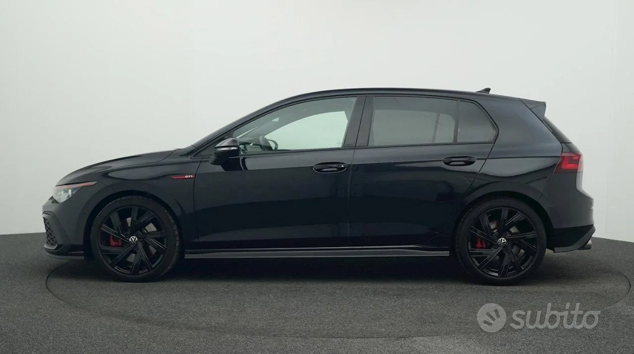 Volkswagen Golf Gti 2023 photo 2