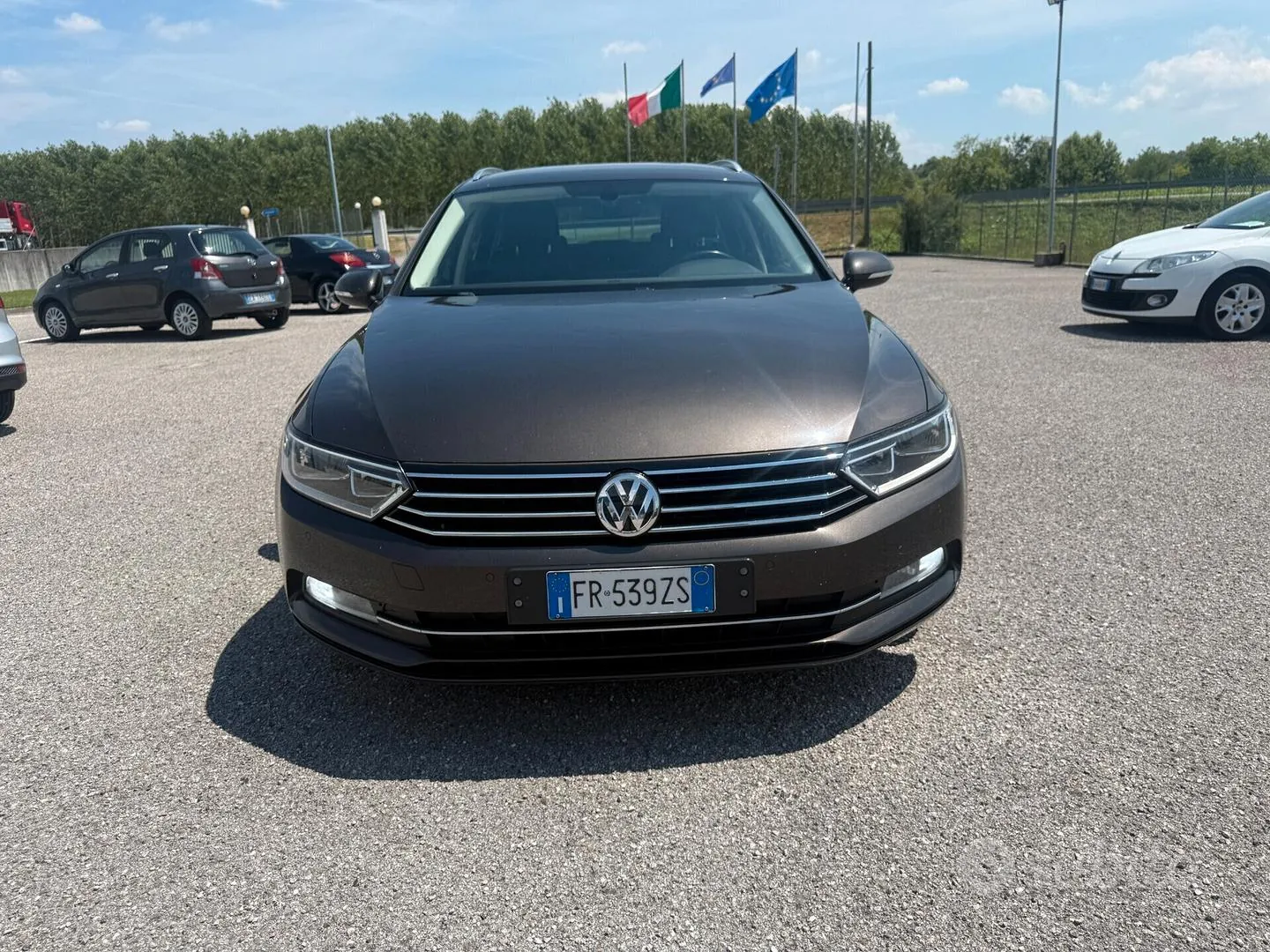 Volkswagen Passat 2018 photo 2