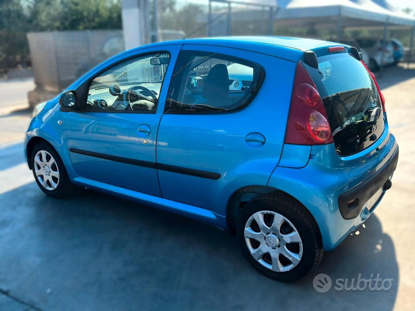 Peugeot 107 2008 photo 4