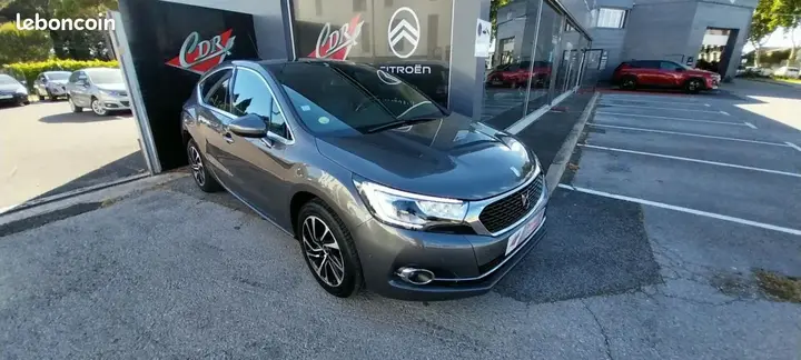 DS Automobiles Ds 4