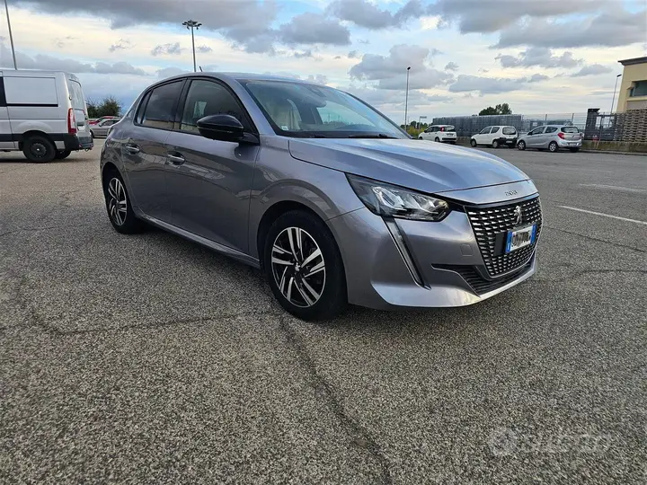 Peugeot 208 2020 photo 3