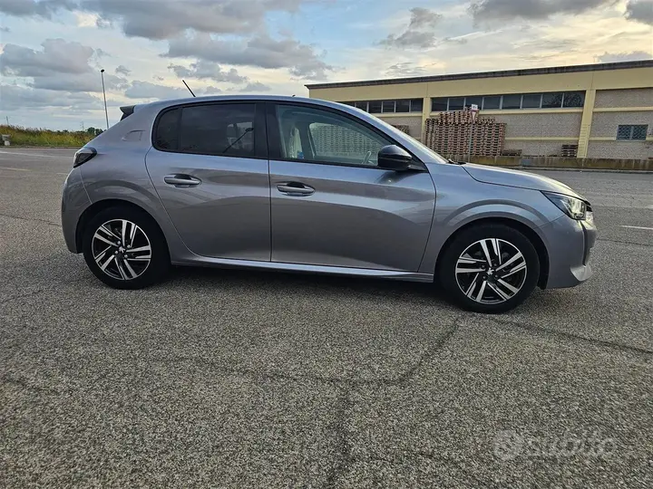 Peugeot 208 2020 photo 4