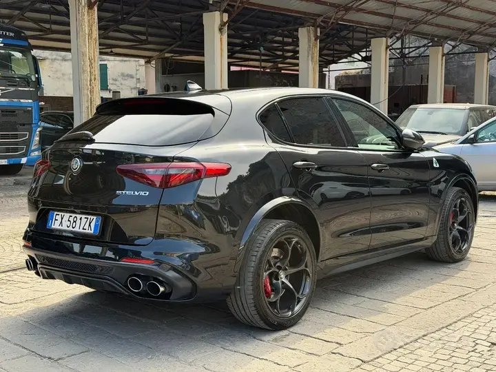 Alfa Romeo Stelvio 2019 photo 5