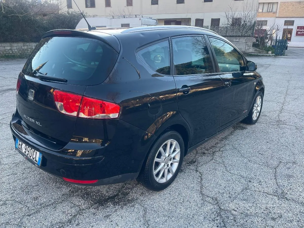 Seat Altea 2011 photo 4