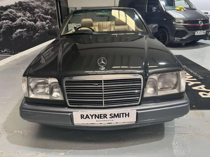 Mercedes-Benz E-Class 1995 photo 3