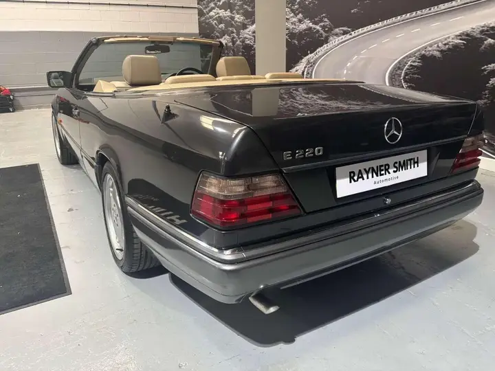 Mercedes-Benz E-Class 1995 photo 5