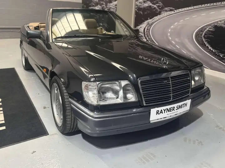 Mercedes-Benz E-Class 1995 photo 4