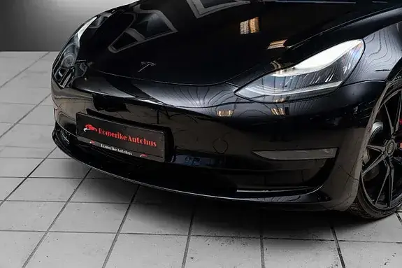 Tesla Model 3 2020 photo 2