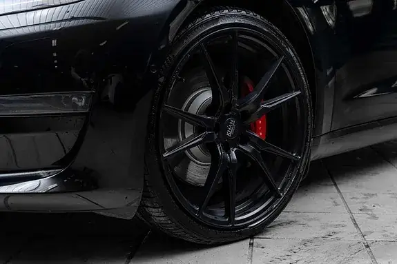 Tesla Model 3 2020 photo 3