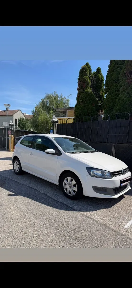 Volkswagen Polo 2011 photo 3