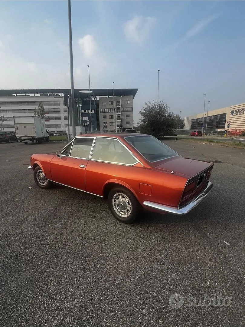 Fiat 124 Sport Coupe 1972 photo 3