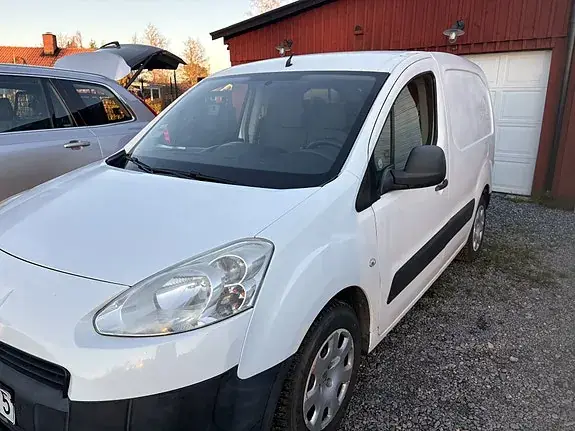 Peugeot Partner 2012 photo 2