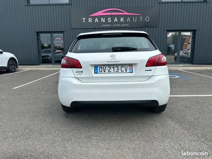 Peugeot 308 2015 photo 4