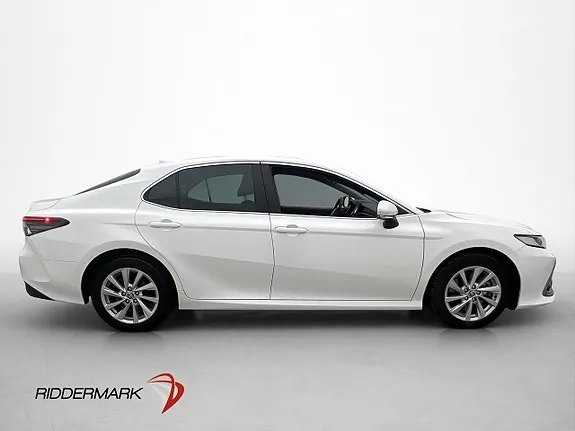 Toyota Camry 2024 photo 3