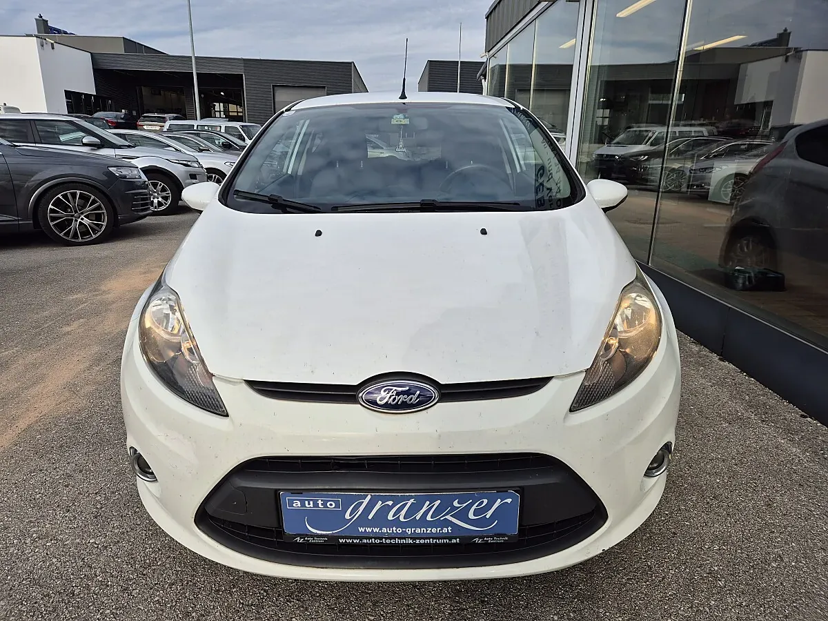 Ford Fiesta 2012 photo 3