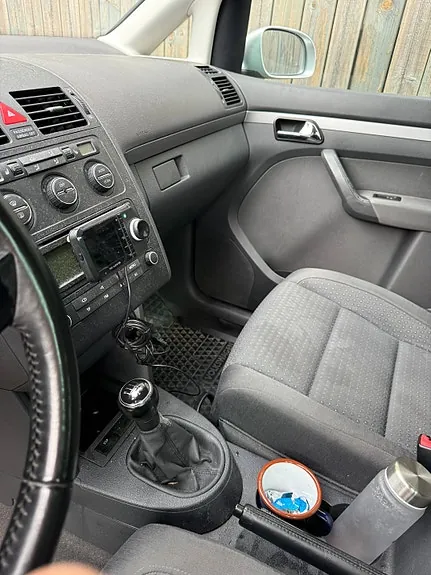 Volkswagen Touran 2004 photo 2