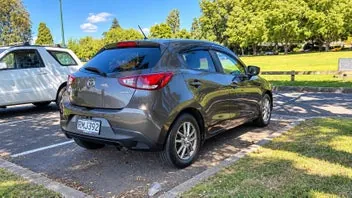Mazda Demio 2016 photo 3