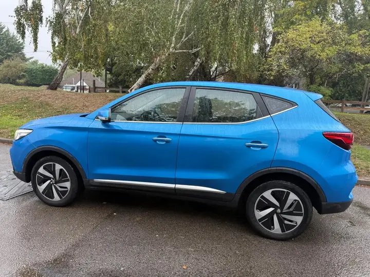 MG Mg Zs 2022 photo 5
