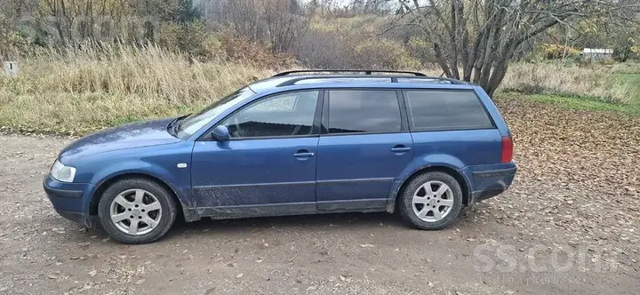 Volkswagen Passat 2000 photo 2