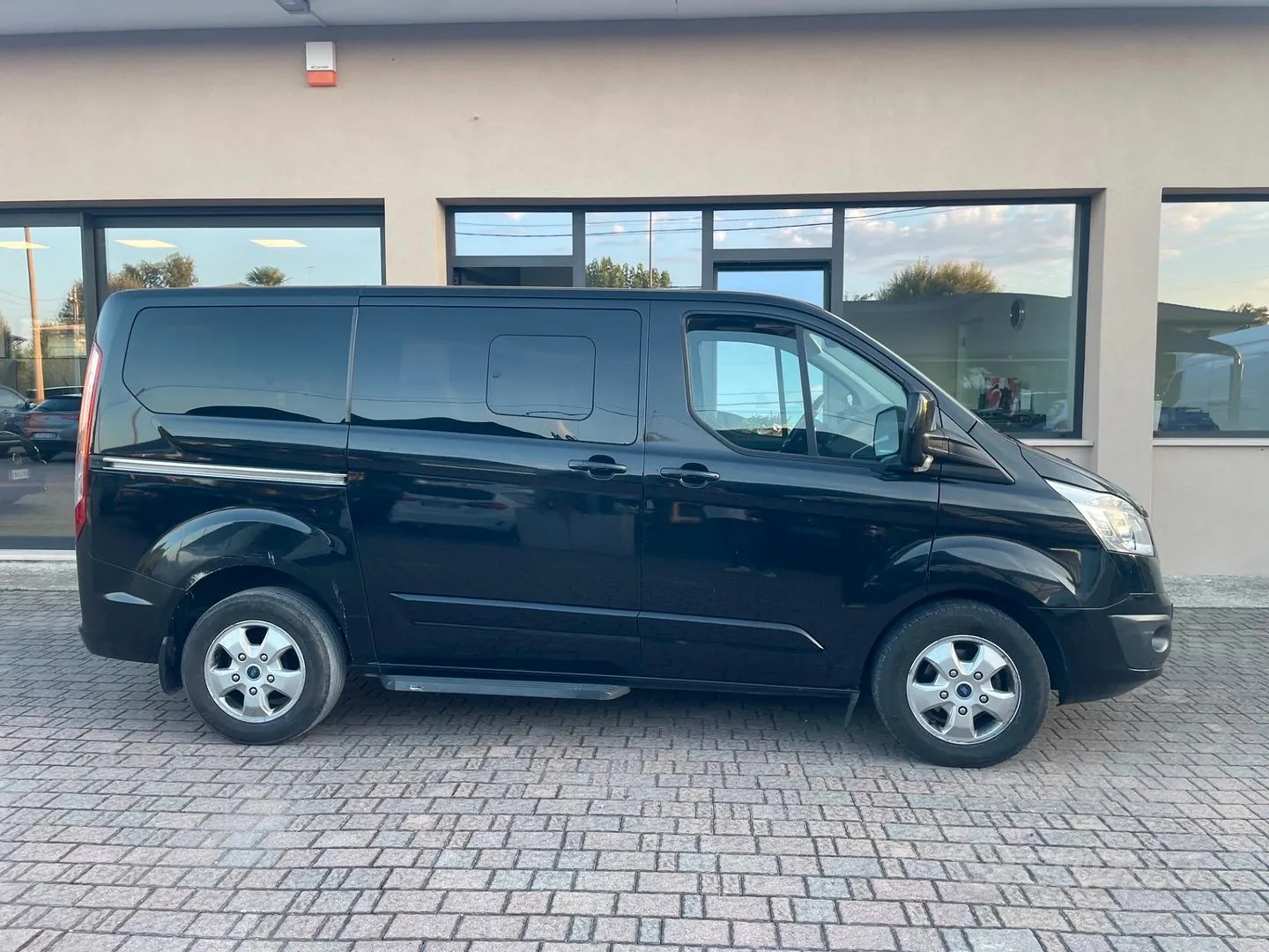 Ford Tourneo Custom 2017 photo 5
