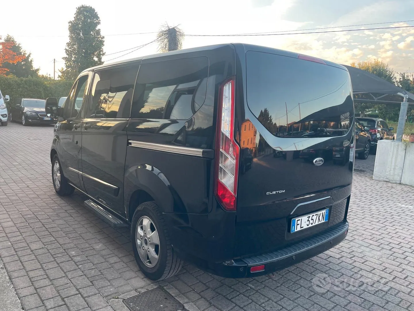 Ford Tourneo Custom 2017 photo 3