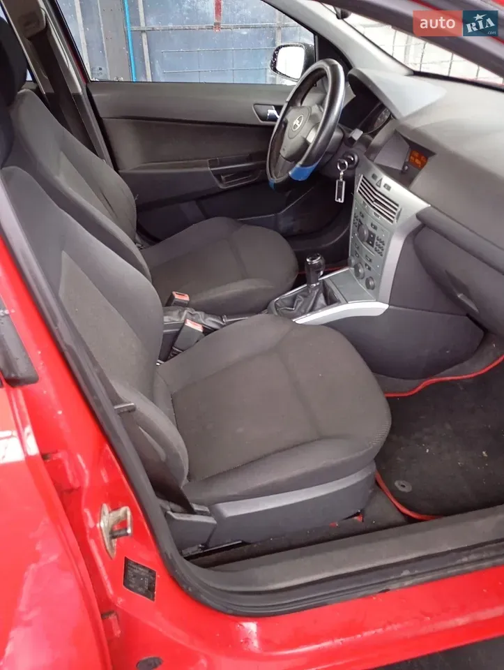Opel Astra 2009 photo 4