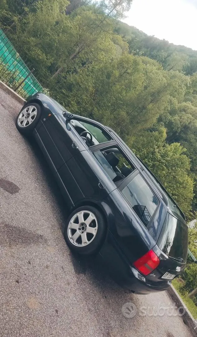 Audi A4 1997 photo 3