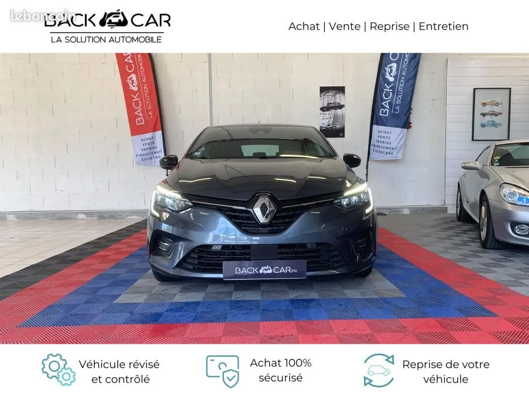Renault Clio 2022 photo 2